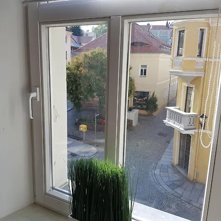 Διαμέρισμα In *